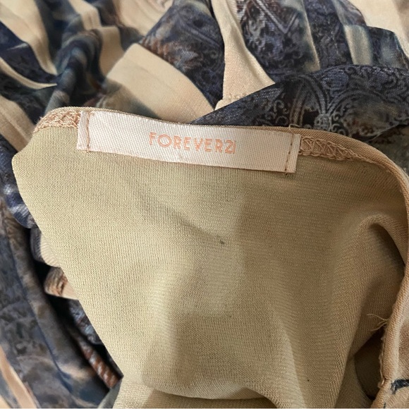 VINTAGE Forever 21 Paisley Witchy Flare Sleeve top - Picture 4 of 6